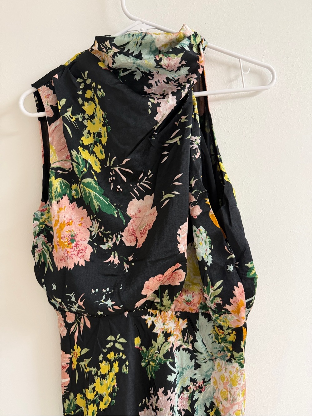 Petal & Pup Anabelle Halter Neck Midi Dress - Picture 4 of 7